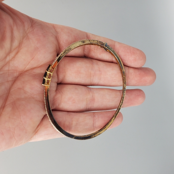 Single Bangle Navy Marquise Stones- Damaged/ Fair/ Acceptable - Picture 7 of 13